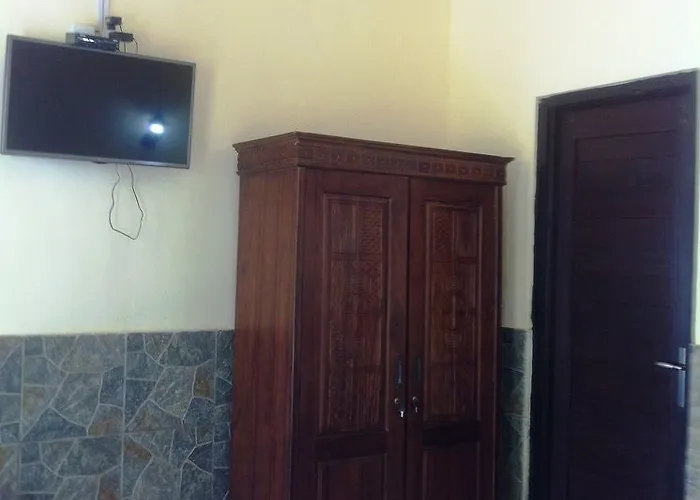 Pensión House 2*